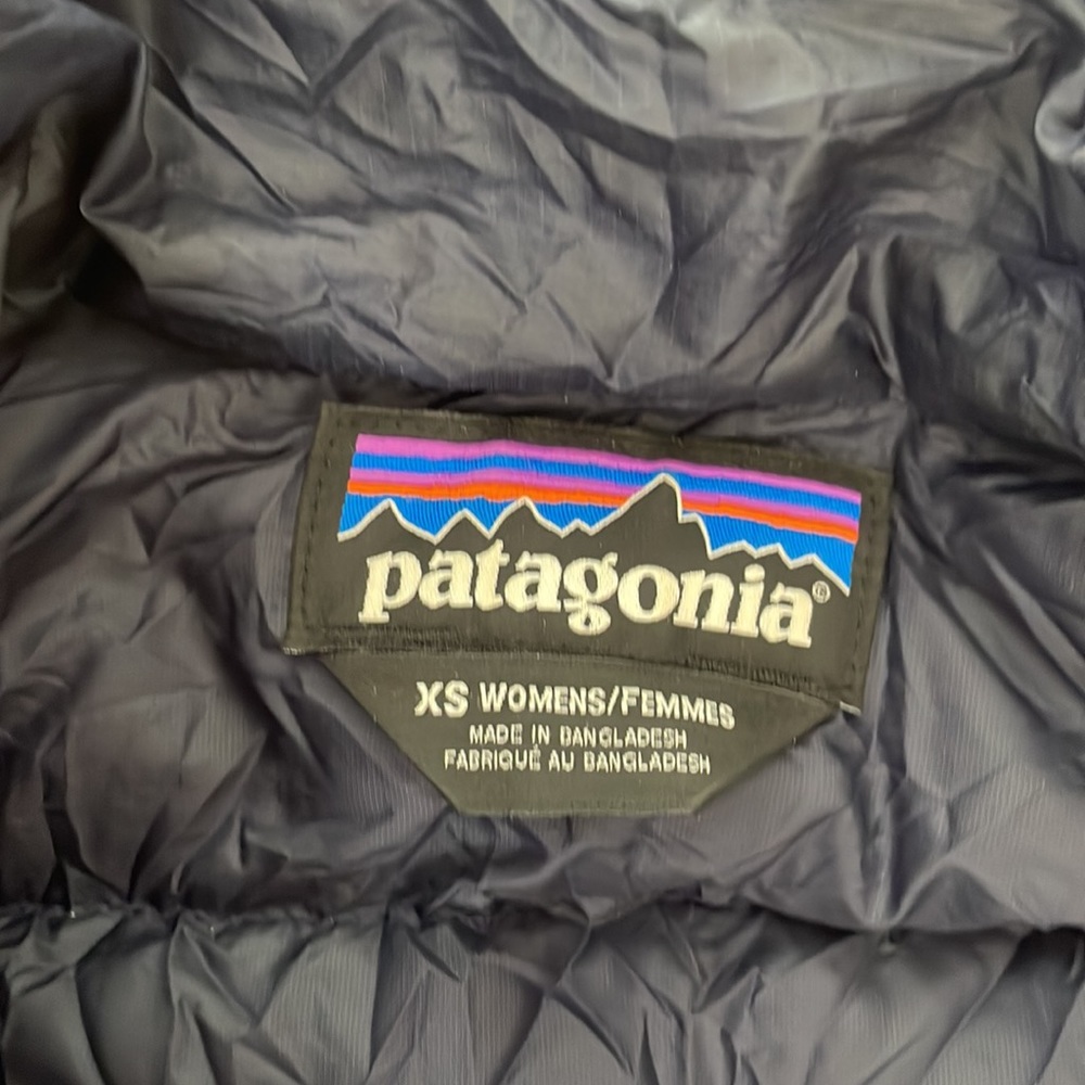 Patagonia | Women’s Down Sweater - Picture 5 of 7